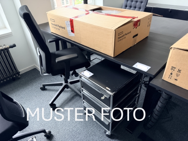 Schreibtisch